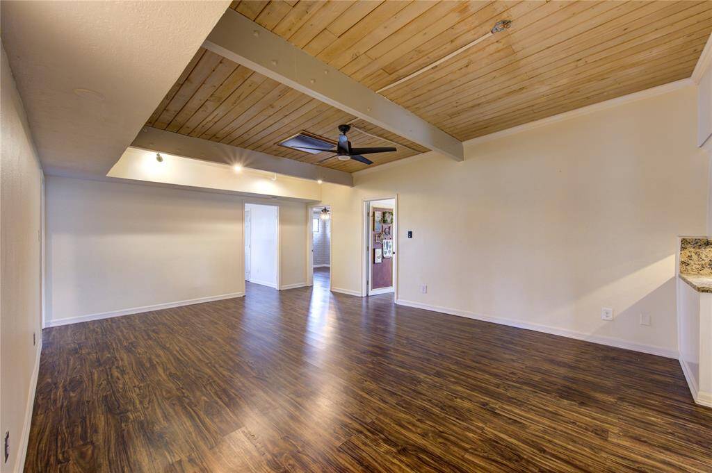 Living Area 2