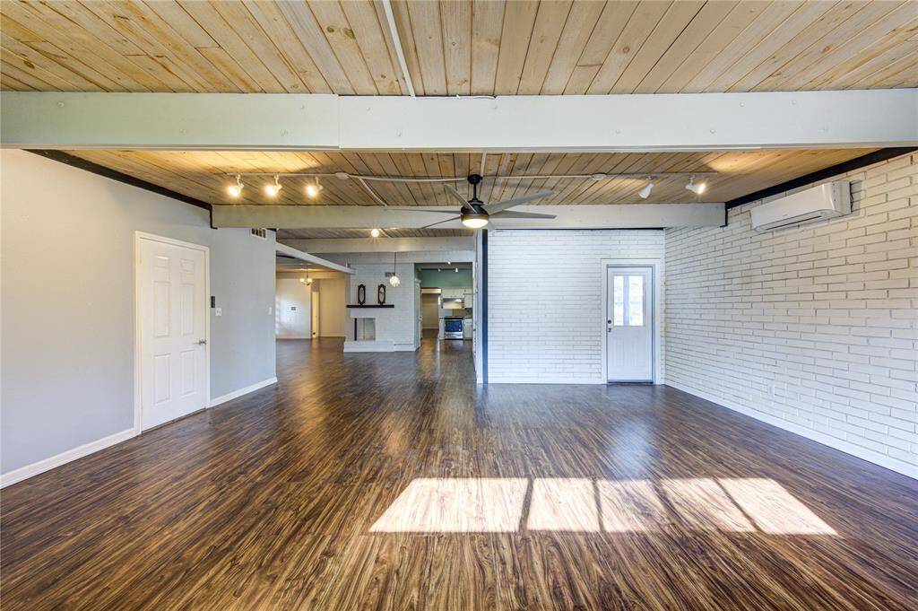Dining/Game Room