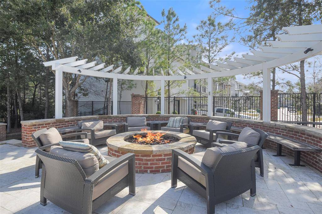 East Shore Club Fire Pit
