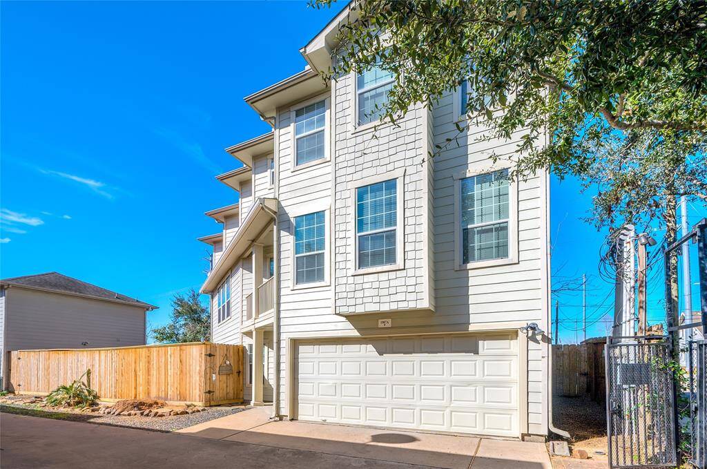 Come see what life is like at 1907 Fletcher, A.