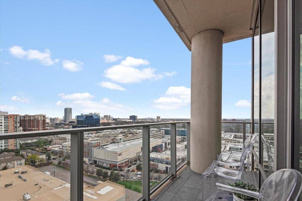 Balcony w/ SE View off of Formal Dining Room