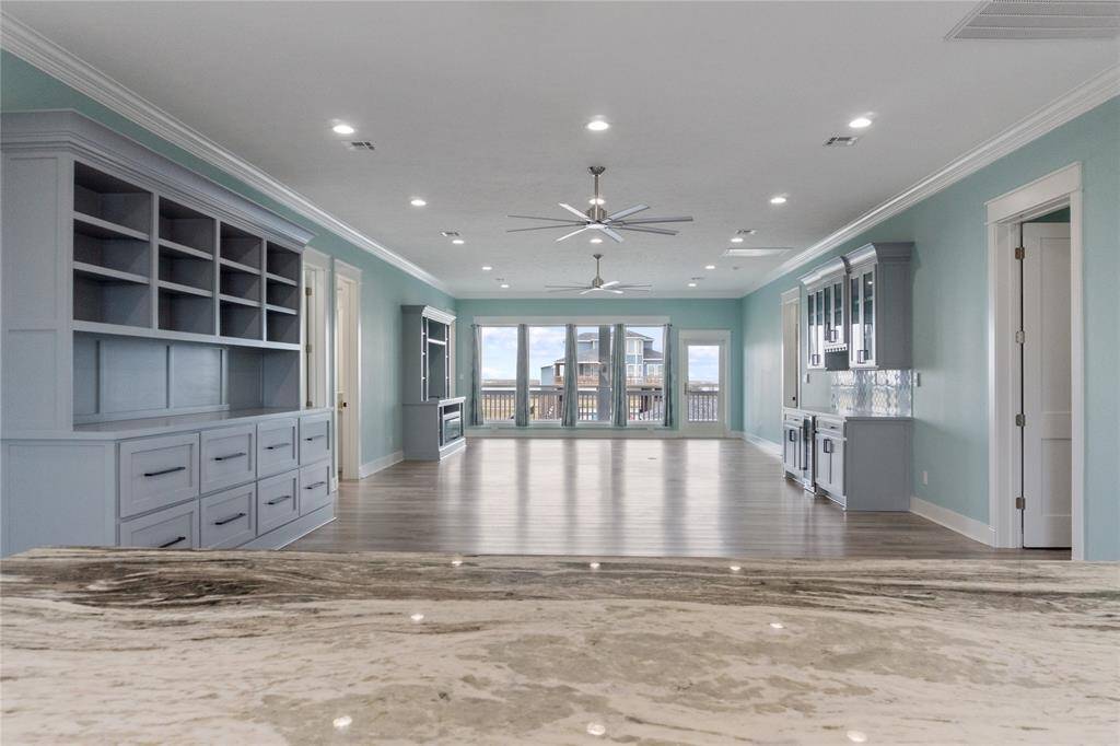 Custom Built-In Hutch With Ample Storage
