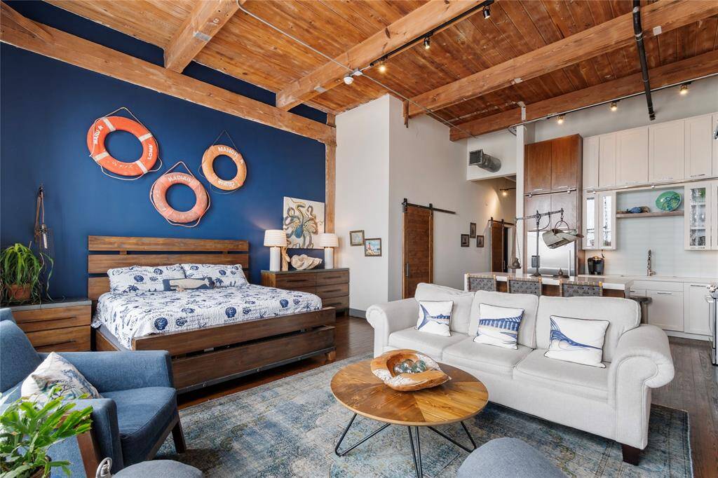 Beautiful view of combined living space