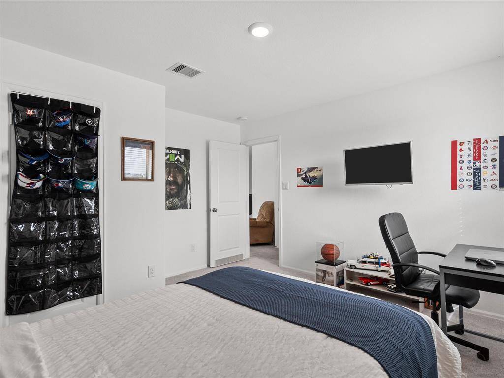 Additional view of room