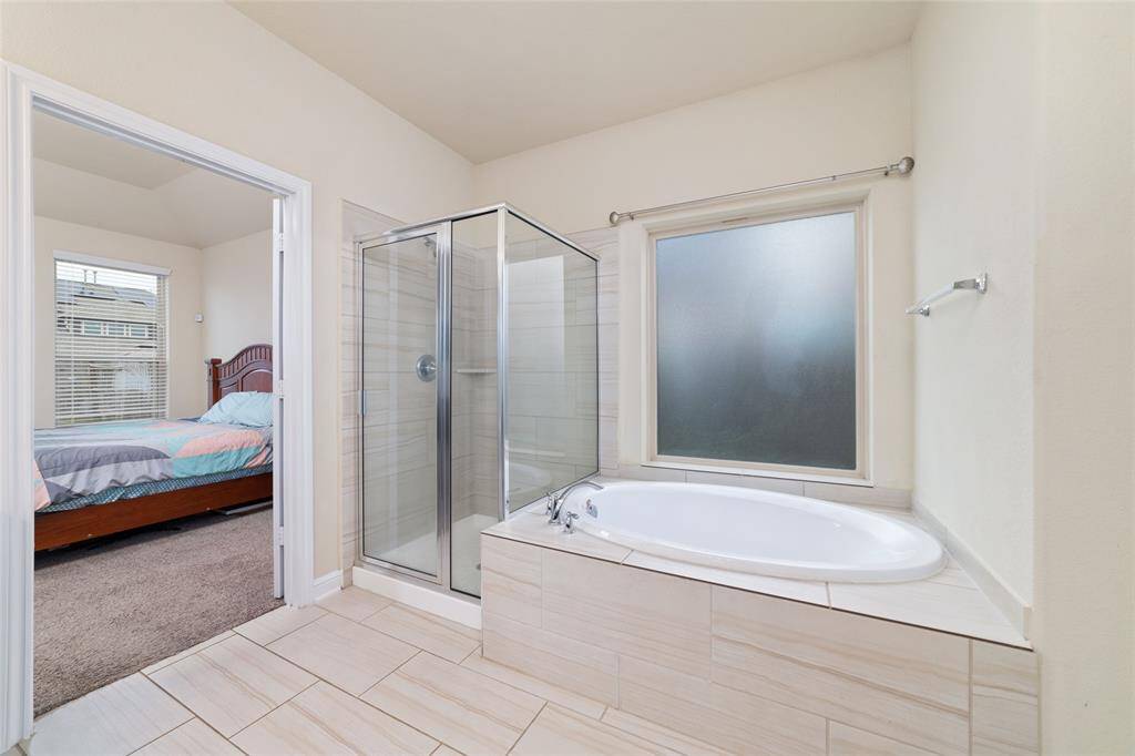 Primary ensuite bathroom
