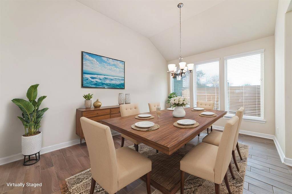 Virtually staged formal dinning room