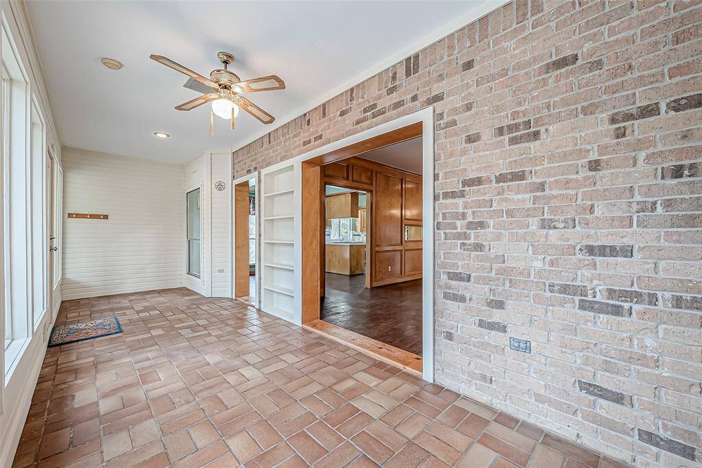 Another view of the relaxing sunroom.