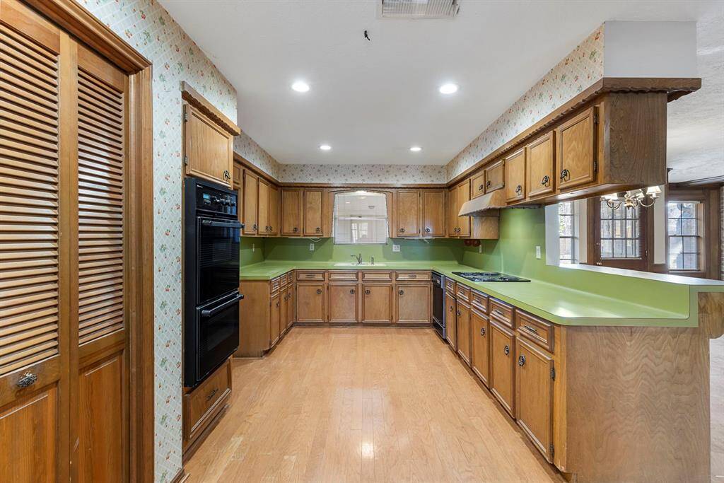 The wet bar features plenty of storage!