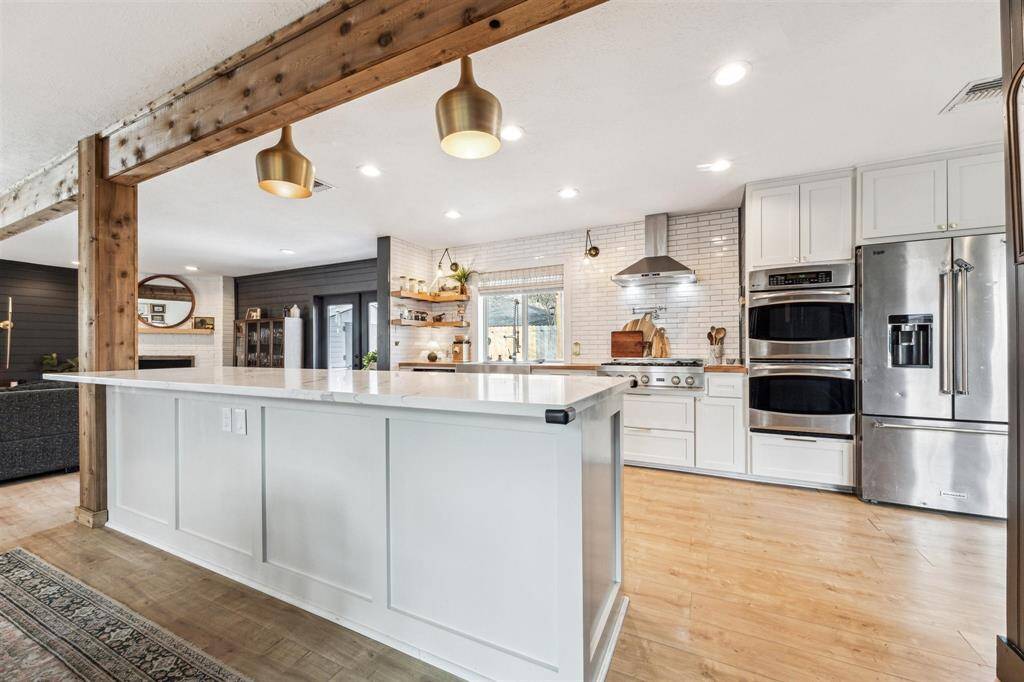 Custom kitchen! Large 10 ft. island gives you an extra eating space. Plenty of storage in the kitchen!