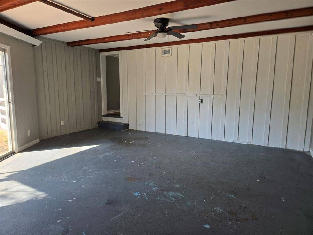 Flex room downstairs