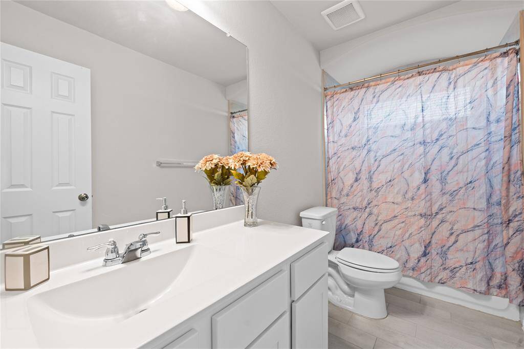 Bathroom upstairs
