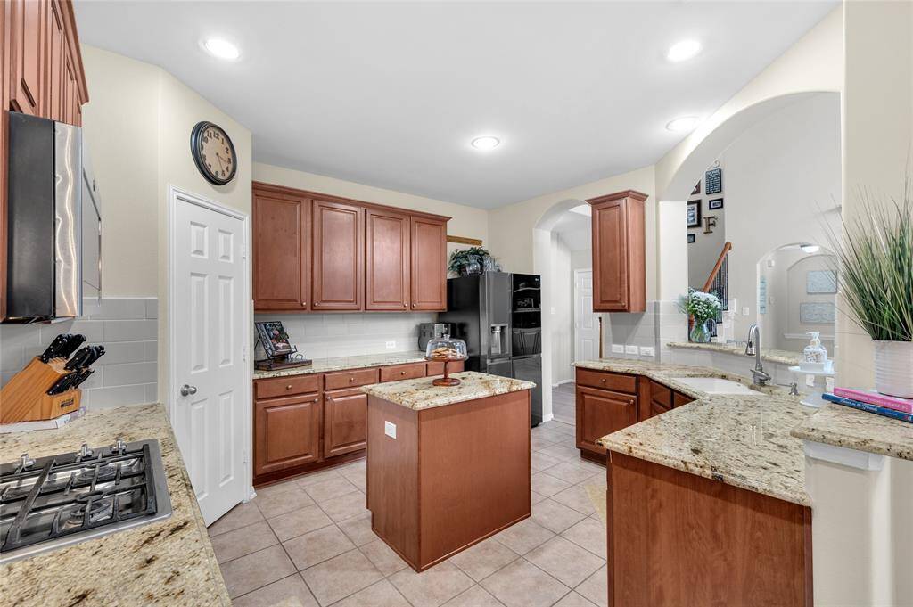 Island kitchen! Lots of counter space!