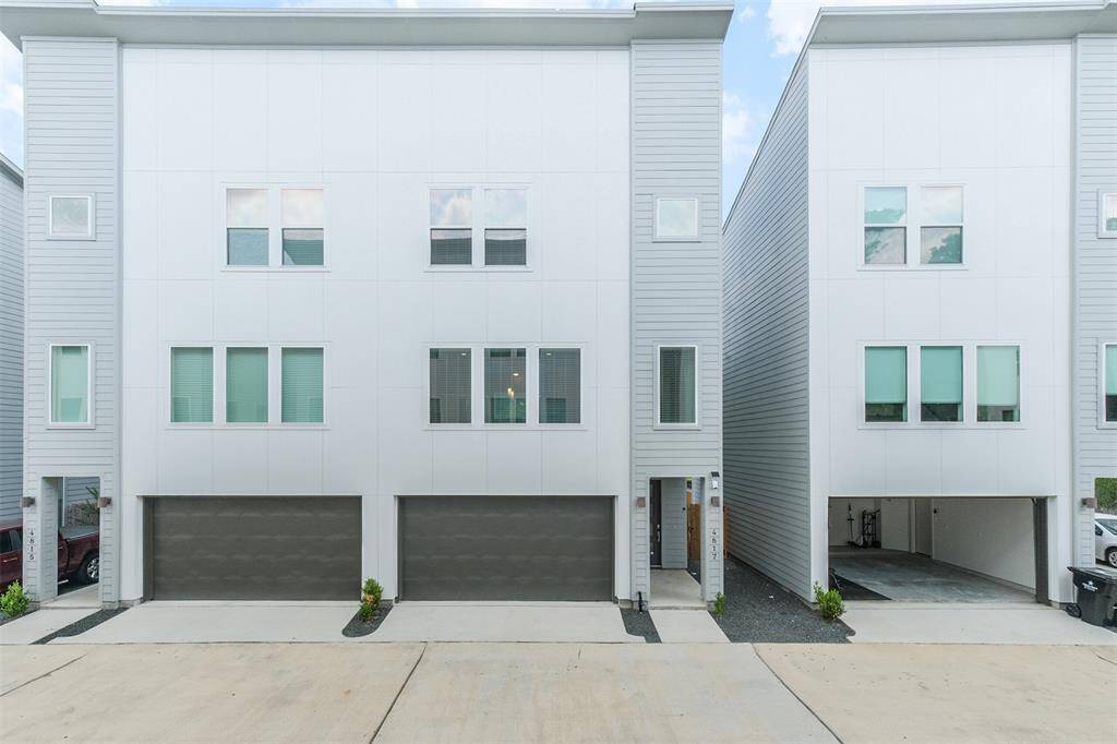 Welcome to the charming and cozy Martin Street Grove Home! Built to perfection, this delightful abode offers a fresh and modern living experience.