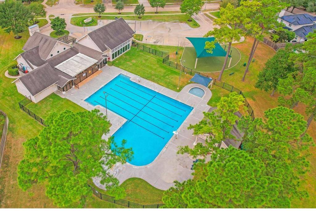 Family & Kiddie Pools, Fitness Facility, Clubhouse, Covered Play Area and Plenty of Parking make the community center a place you'll enjoy visiting.