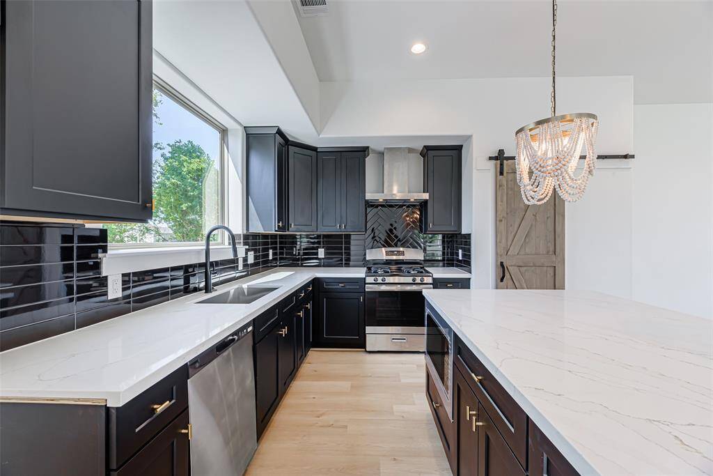 Black cabinets and brass hardwares