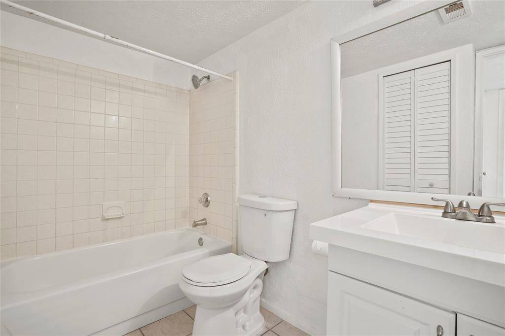 secondary bath