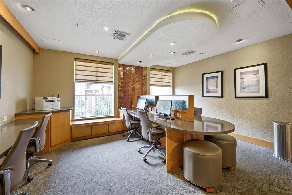Residents enjoy 24-hour access to the business center.