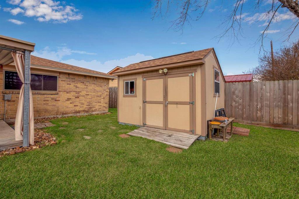10x12 Tuff shed