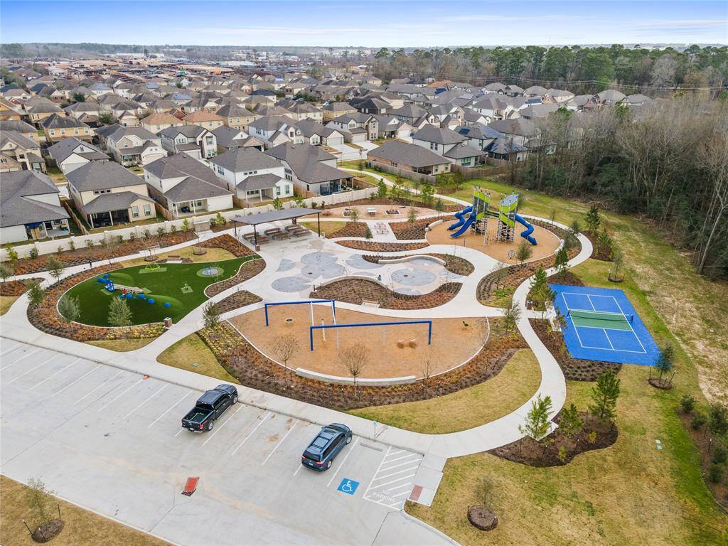 Neighborhood amenities