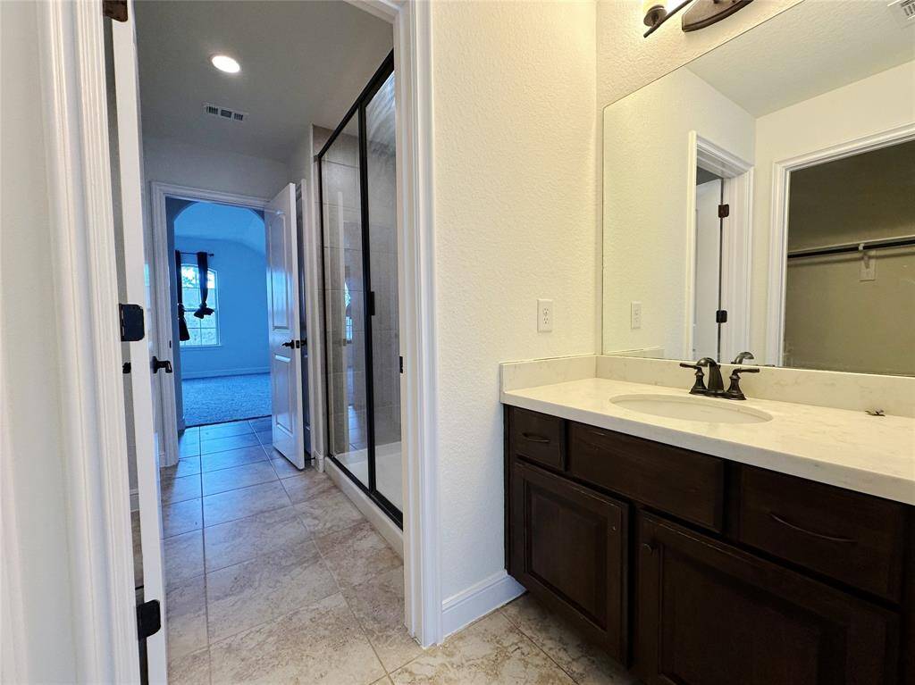 bathroom in upstairs bedroom