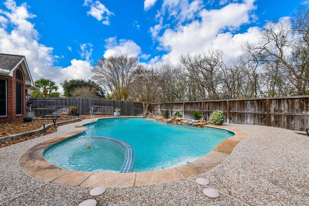 Take a dip in your sparkling pool in the hot Texas weather!