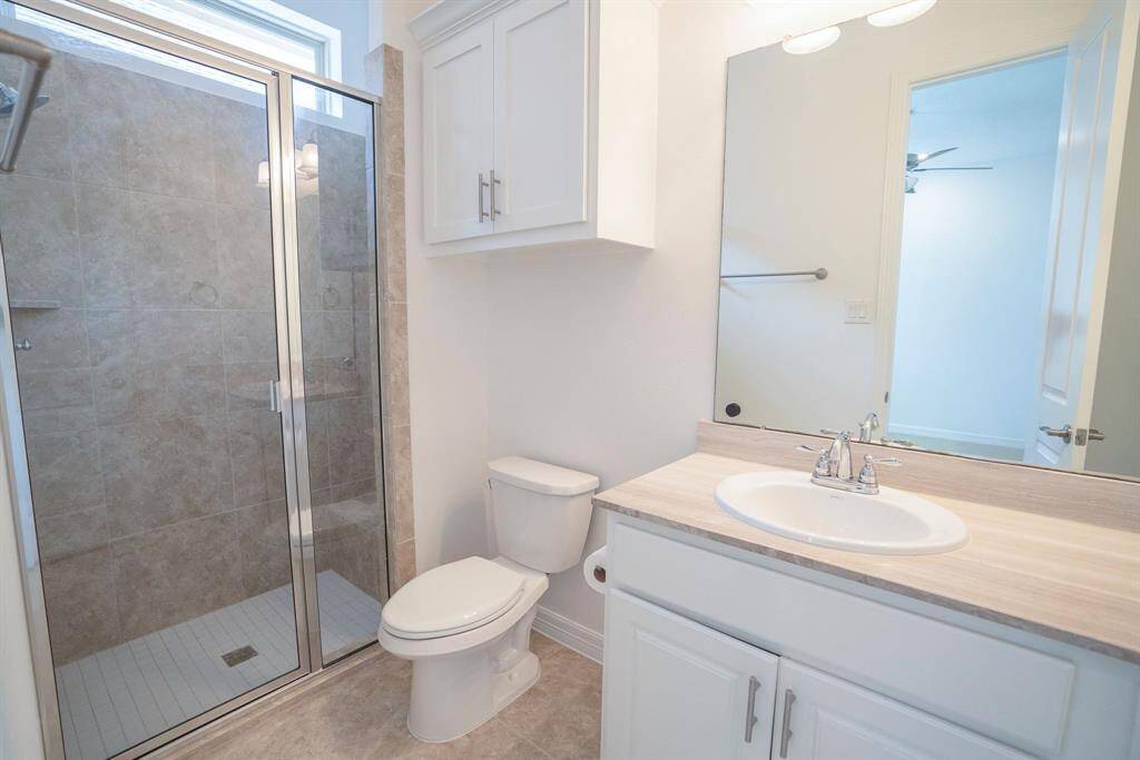Guest bathroom #3