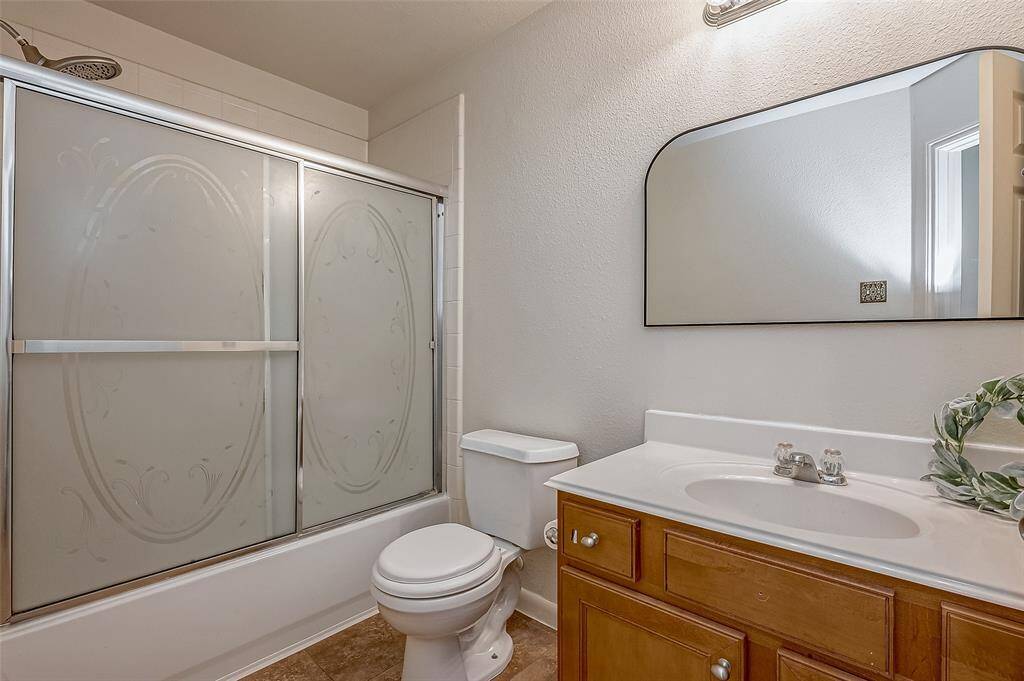 Bathroom Upstairs