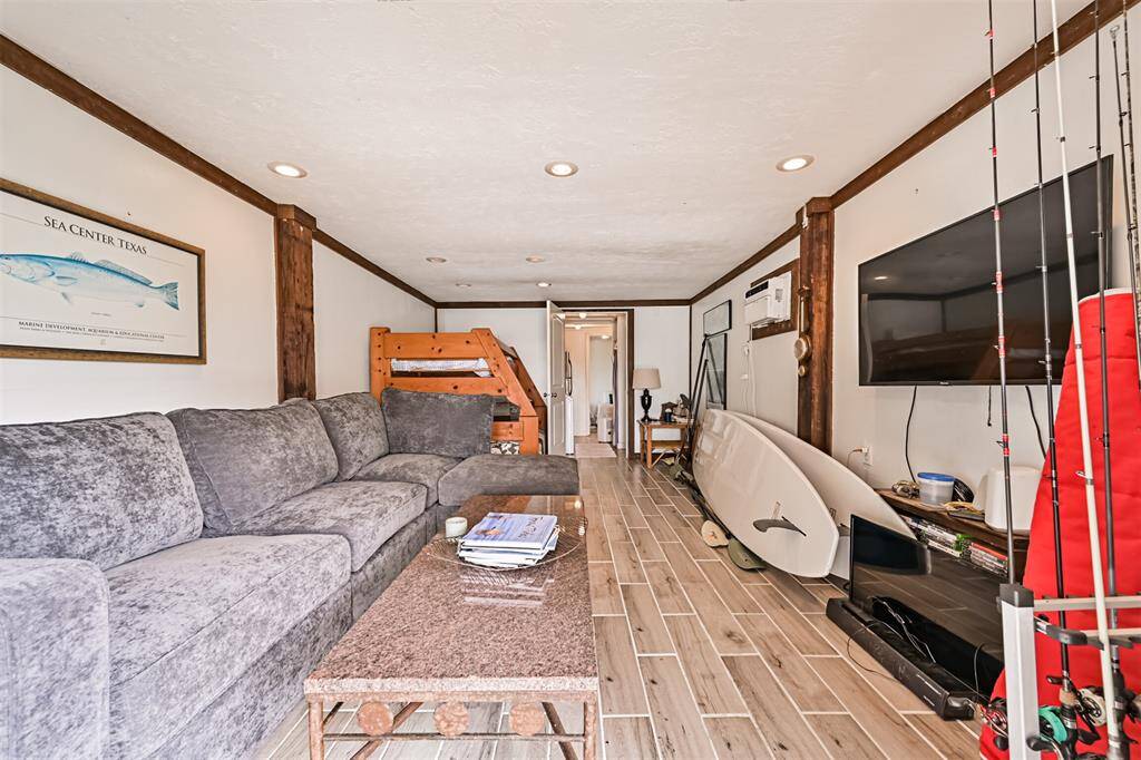 Ground Level bonus living space