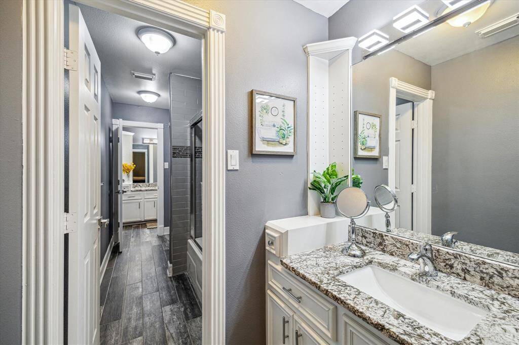 Upstairs bathroom