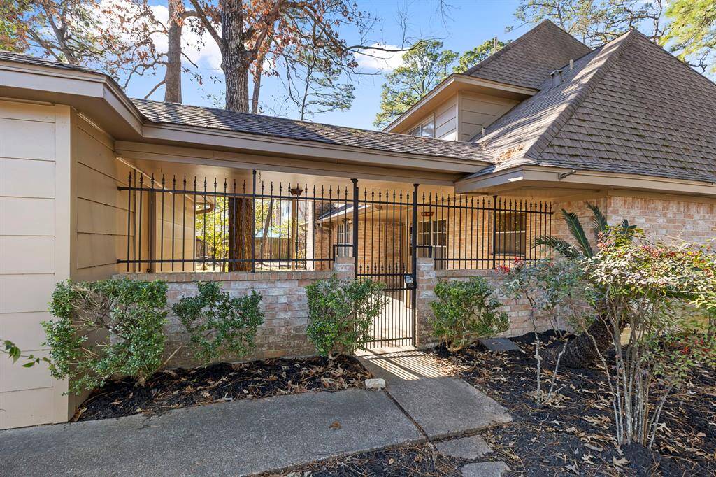 Three car garage!