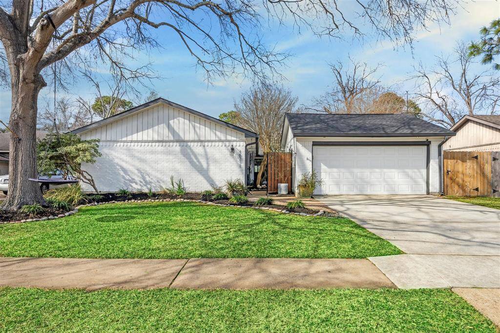 Updated paint and landscaping gives you beautiful curb appeal!