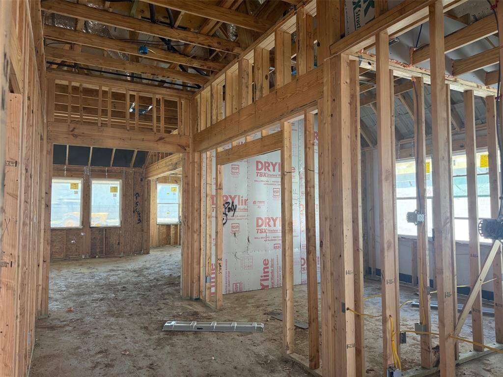 Convenient home office - still under construction!