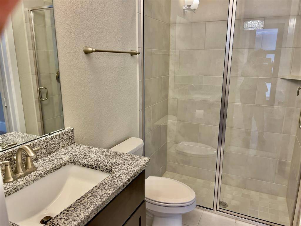 downstairs bathroom with Standup Shower