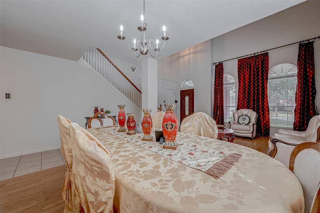Formal Dining