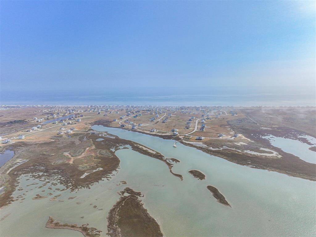 Views of West Bay and Bird Island Cove looking towards the lot
