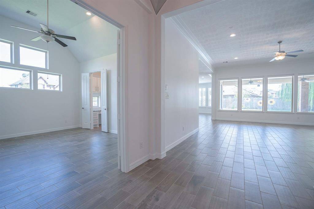 Dining & living room