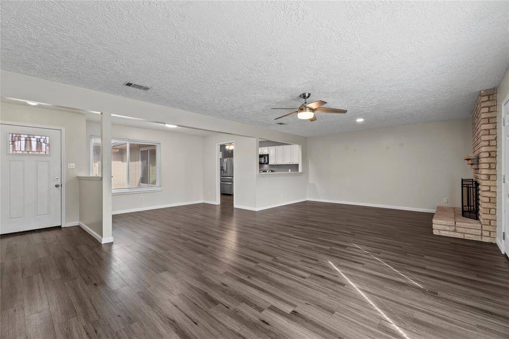Family/Dining area
