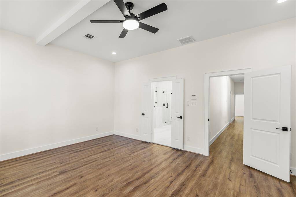 View 2 of primary suite