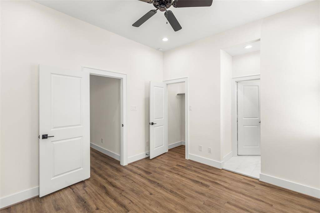 Secondary bedroom