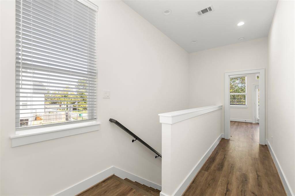Third floor landing