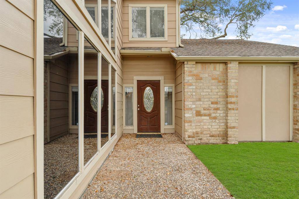 Front entry view.