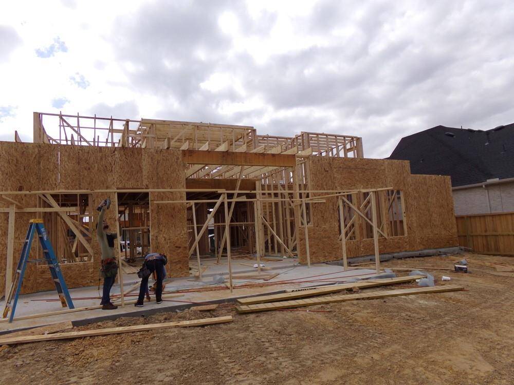 Let us show you how our advanced framing techniques have stood the test of time and allow more insulation for a quieter and more energy efficient home.