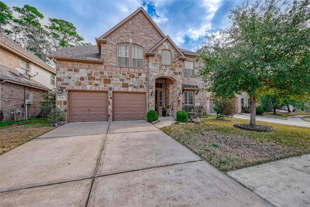 Westin Home's Albany floor Plan with upgraded B elevation on a peaceful cul-de-sac street