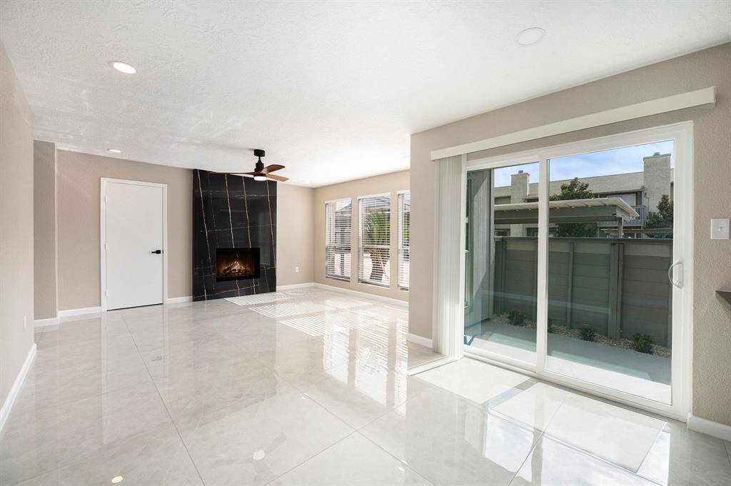PLENTY OF NATURAL LIGHT