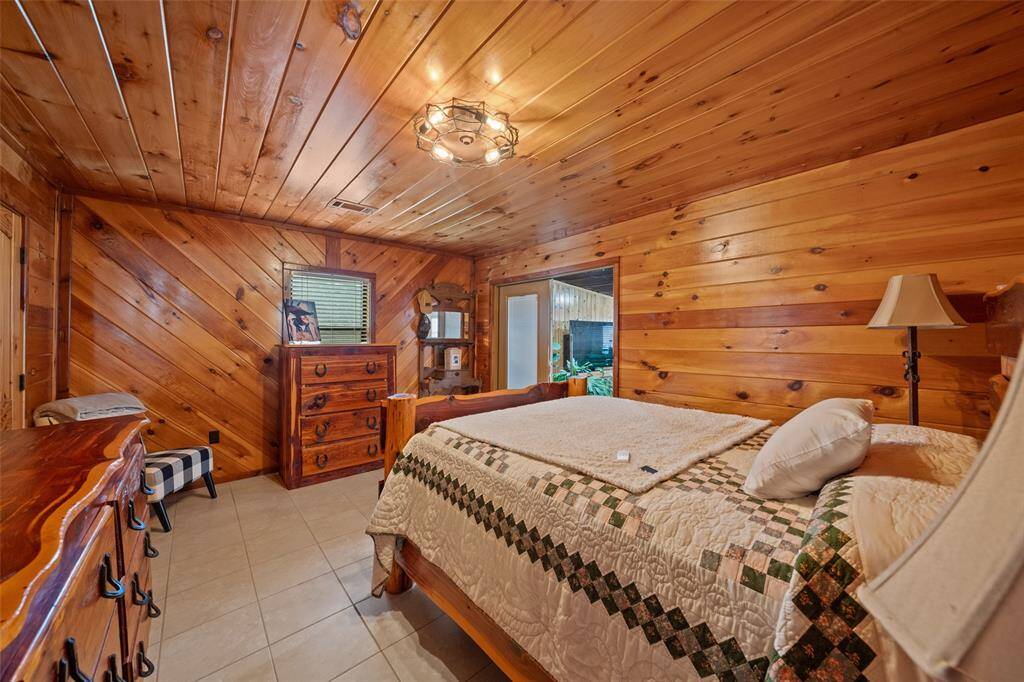 This space is so comfortable and welcoming!