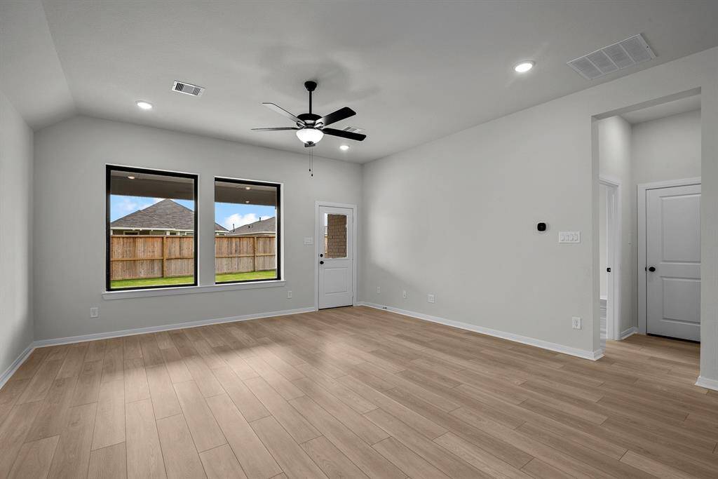 REPRESENTATIVE PHOTO - Photo does not represent actual home options and selection. Ask Sales consultant for specific selections.