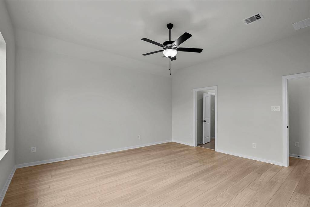 REPRESENTATIVE PHOTO - Photo does not represent actual home options and selection. Ask Sales consultant for specific selections.