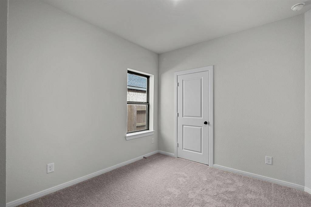 REPRESENTATIVE PHOTO - Photo does not represent actual home options and selection. Ask Sales consultant for specific selections.