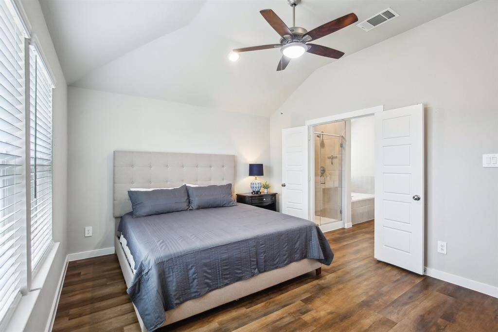 Spacious primary bedroom.