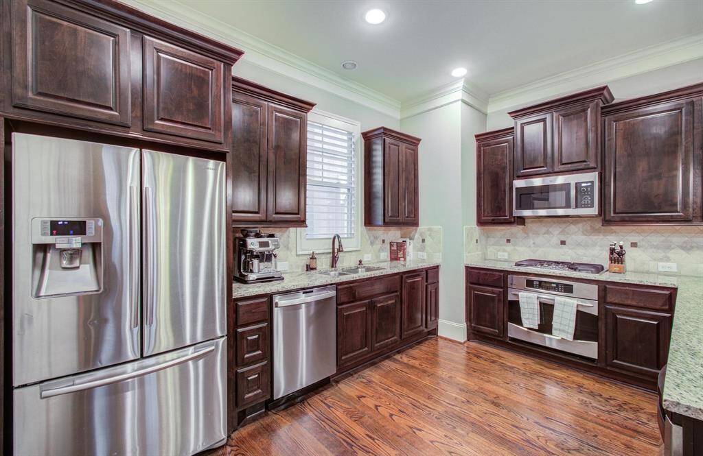 GE Profile SS appliances (Samsung refrigerator)